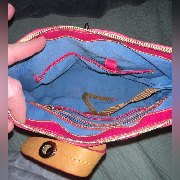 Hot Pink Patent Dooney & Bourke Hobo - Picture 5 of 5